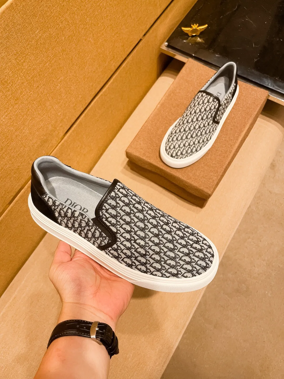 Men's shoes 💰 380💰👍【Dior】🔥🔝High-end brand of men's shoes official website 1:1 latest masterpiece: the upper is made of Italian official website original special technical cloth fabric 🔥original comfortable and breathable lining➕original designated non-slip outsole🔥making walking more convenient and comfortable! An exclusive new model, a stunning work, a beautiful 1:1 replica [color] compared to the official quality! Create a fashionable personality to set off your uniqueness! A must-have for trendy men! 🔥, sizes: 38-44. color:.     Multiple colors available🔥